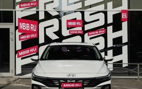 Hyundai Elantra, 2023 год, 2 150 000 рублей, 3 фотография
