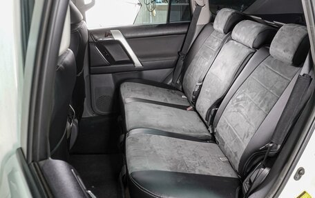 Toyota Land Cruiser Prado 150 рестайлинг 2, 2010 год, 2 399 000 рублей, 9 фотография