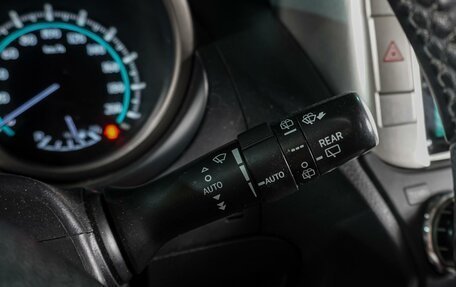 Toyota Land Cruiser Prado 150 рестайлинг 2, 2010 год, 2 399 000 рублей, 21 фотография