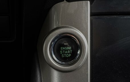 Toyota Land Cruiser Prado 150 рестайлинг 2, 2010 год, 2 399 000 рублей, 25 фотография