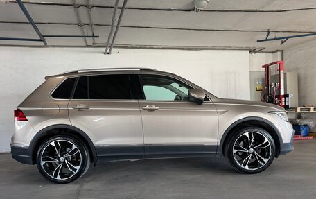 Volkswagen Tiguan II, 2021 год, 3 100 000 рублей, 2 фотография