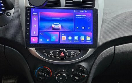 Hyundai Solaris II рестайлинг, 2014 год, 960 000 рублей, 8 фотография