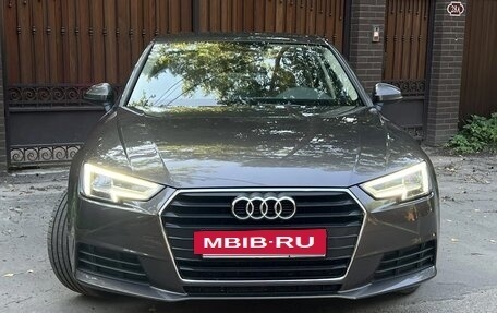 Audi A4, 2019 год, 2 130 000 рублей, 2 фотография