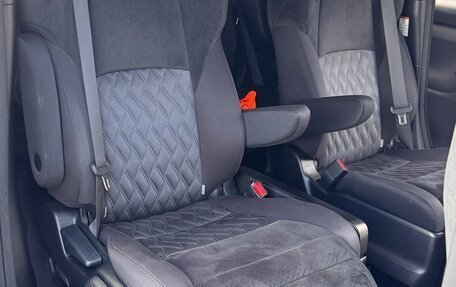 Toyota Alphard III, 2019 год, 4 100 000 рублей, 14 фотография