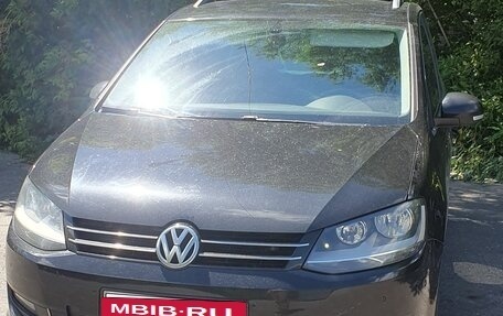 Volkswagen Sharan II, 2014 год, 1 450 000 рублей, 3 фотография