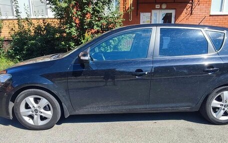 KIA cee'd I рестайлинг, 2011 год, 900 000 рублей, 3 фотография