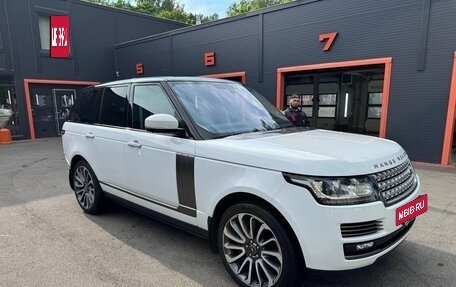 Land Rover Range Rover IV рестайлинг, 2015 год, 3 850 000 рублей, 4 фотография