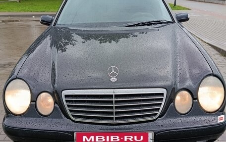 Mercedes-Benz E-Класс, 2001 год, 630 000 рублей, 9 фотография
