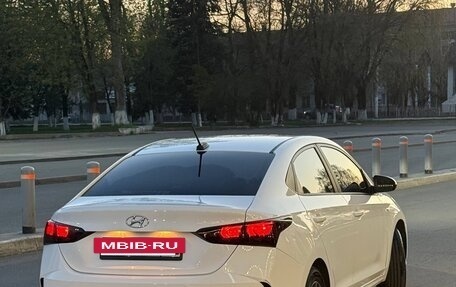 Hyundai Solaris II рестайлинг, 2022 год, 1 750 000 рублей, 7 фотография