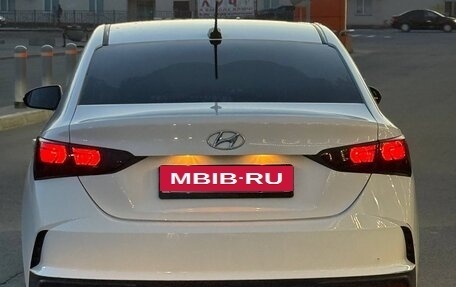 Hyundai Solaris II рестайлинг, 2022 год, 1 750 000 рублей, 9 фотография
