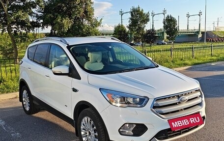 Ford Kuga III, 2016 год, 1 450 000 рублей, 2 фотография