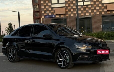 Volkswagen Polo VI (EU Market), 2017 год, 1 900 000 рублей, 3 фотография