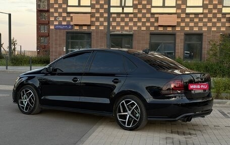 Volkswagen Polo VI (EU Market), 2017 год, 1 900 000 рублей, 2 фотография