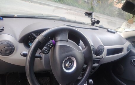 Renault Logan I, 2012 год, 450 000 рублей, 7 фотография