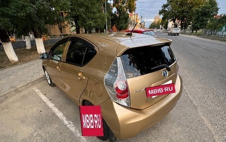 Toyota Aqua I, 2012 год, 750 000 рублей, 4 фотография