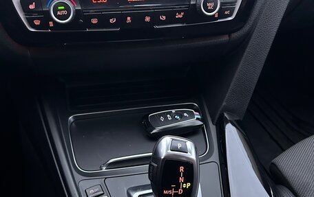 BMW 3 серия, 2017 год, 2 200 000 рублей, 28 фотография