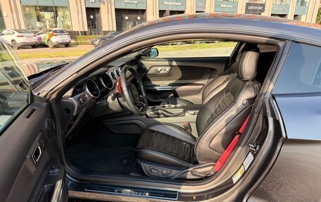 Ford Mustang VI рестайлинг, 2019 год, 3 180 000 рублей, 12 фотография