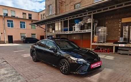 Toyota Camry, 2022 год, 4 200 000 рублей, 2 фотография