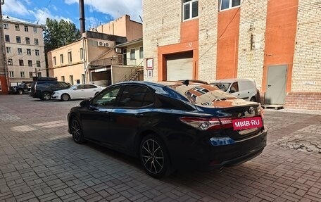 Toyota Camry, 2022 год, 4 200 000 рублей, 6 фотография
