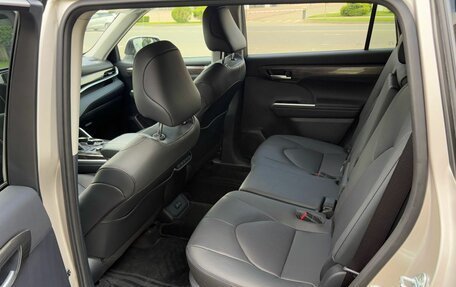 Toyota Highlander, 2026 год, 5 475 000 рублей, 31 фотография