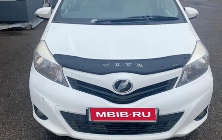 Toyota Vitz, 2013 год, 640 000 рублей, 3 фотография