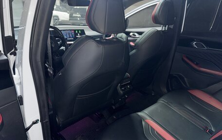 Geely Coolray I, 2024 год, 2 100 000 рублей, 7 фотография