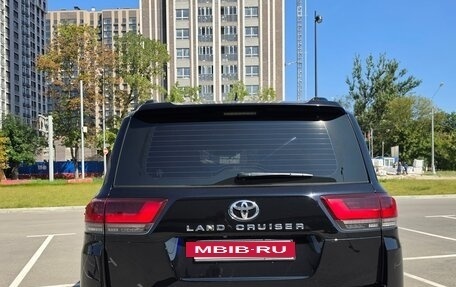 Toyota Land Cruiser, 2022 год, 10 800 000 рублей, 2 фотография