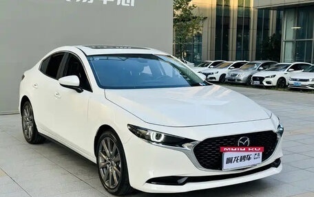 Mazda 3, 2025 год, 1 800 000 рублей, 2 фотография