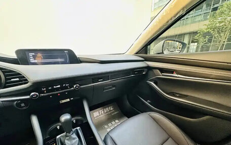 Mazda 3, 2025 год, 1 800 000 рублей, 15 фотография
