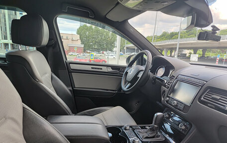 Volkswagen Touareg III, 2017 год, 2 650 000 рублей, 11 фотография