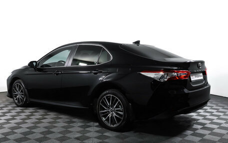 Toyota Camry, 2021 год, 2 099 000 рублей, 7 фотография