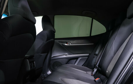 Toyota Camry, 2021 год, 2 099 000 рублей, 11 фотография