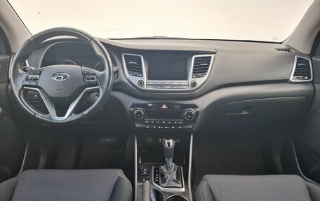 Hyundai Tucson III, 2017 год, 1 575 000 рублей, 12 фотография