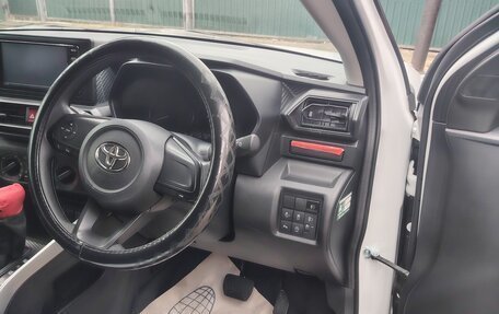 Toyota Raize I, 2021 год, 1 300 000 рублей, 18 фотография