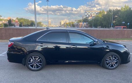 Toyota Camry, 2017 год, 1 750 000 рублей, 2 фотография