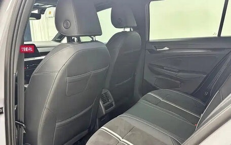 Volkswagen Golf VIII, 2023 год, 1 650 666 рублей, 12 фотография