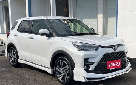 Toyota Raize I, 2023 год, 1 215 000 рублей, 3 фотография