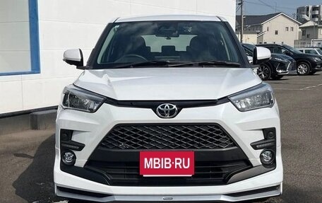 Toyota Raize I, 2023 год, 1 215 000 рублей, 2 фотография