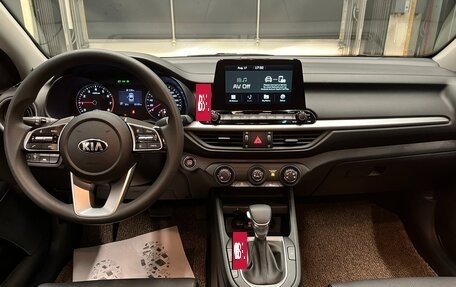 KIA K3, 2020 год, 1 800 000 рублей, 19 фотография