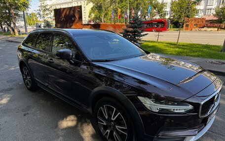Volvo V90 Cross Country I рестайлинг, 2019 год, 3 000 000 рублей, 9 фотография