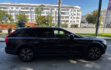 Volvo V90 Cross Country I рестайлинг, 2019 год, 3 000 000 рублей, 8 фотография