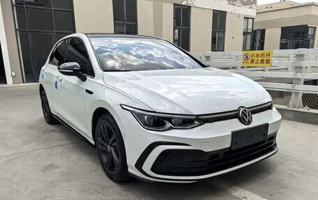 Volkswagen Golf VIII, 2023 год, 1 542 000 рублей, 3 фотография