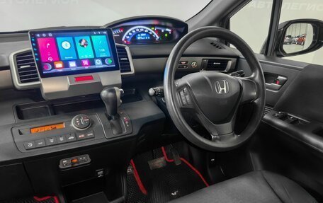 Honda Freed I, 2013 год, 1 200 000 рублей, 11 фотография