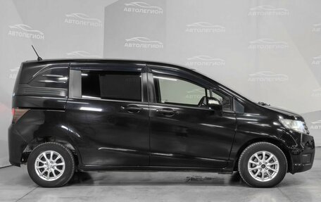 Honda Freed I, 2013 год, 1 200 000 рублей, 6 фотография