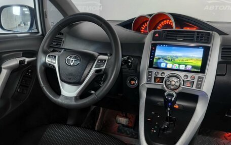 Toyota Verso I, 2010 год, 900 000 рублей, 13 фотография