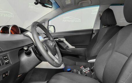 Toyota Verso I, 2010 год, 900 000 рублей, 10 фотография