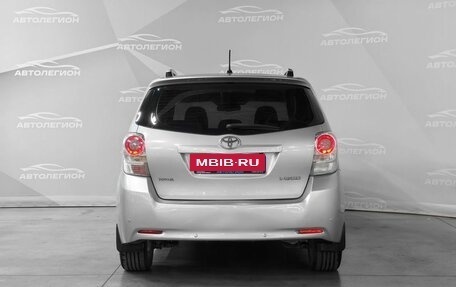 Toyota Verso I, 2010 год, 900 000 рублей, 4 фотография