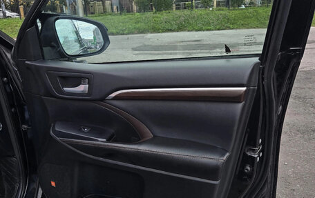 Toyota Highlander III, 2014 год, 3 250 000 рублей, 17 фотография