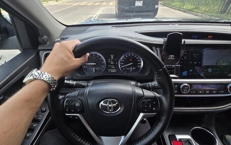 Toyota Highlander III, 2014 год, 3 250 000 рублей, 11 фотография