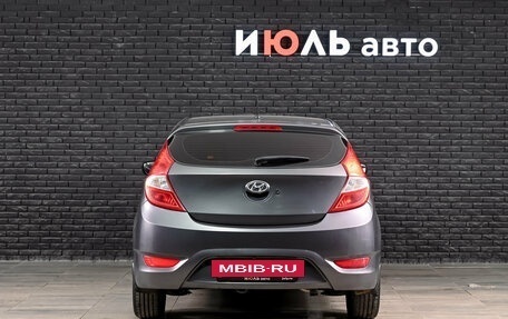Hyundai Solaris II рестайлинг, 2011 год, 650 000 рублей, 5 фотография